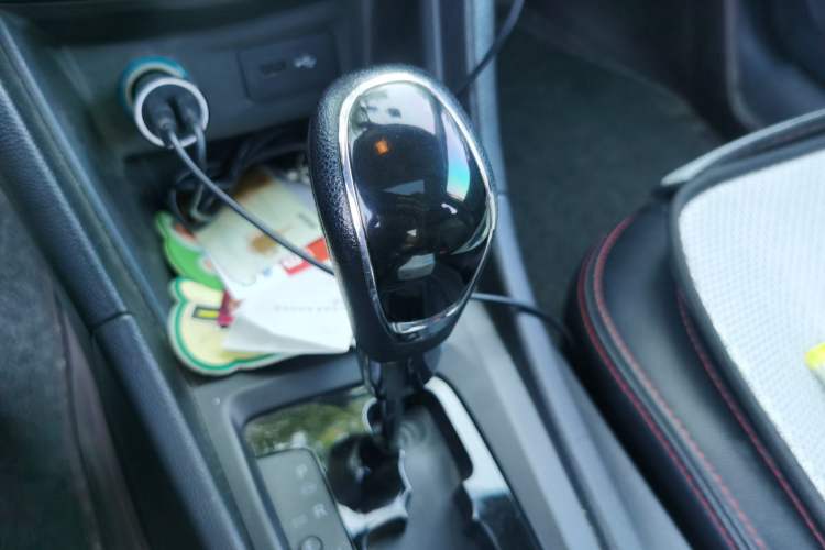 Used Chery Arrizo 5 2016 1.5L CVT Lingrui Edition Gear Lever