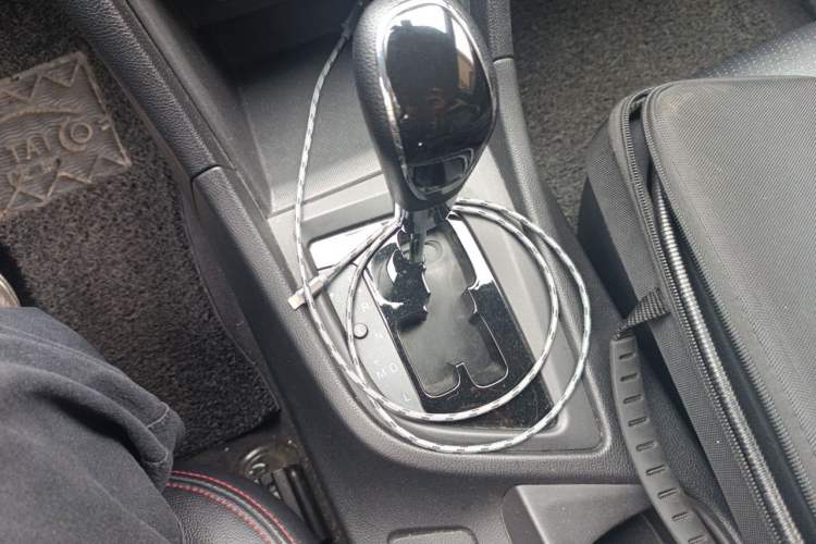 Used Chery Arrizo 5 2016 1.5L CVT Lingrui Edition Gear Lever