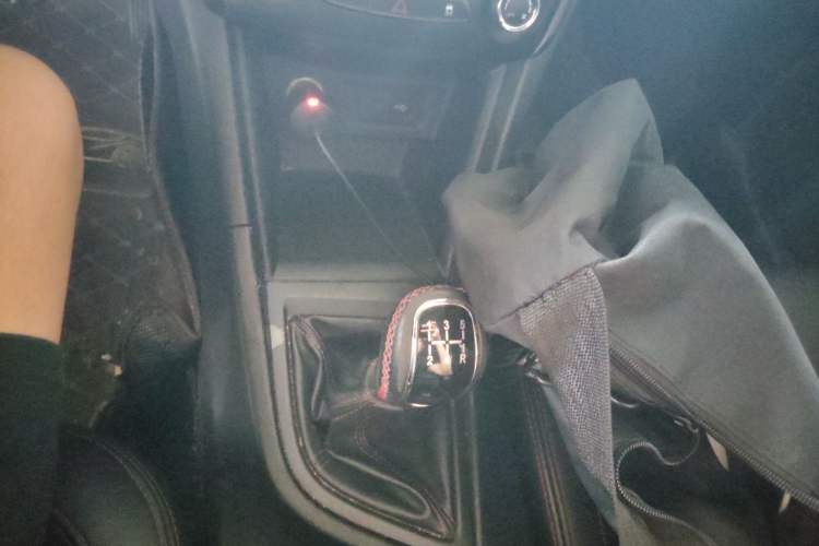 Used Chery Arrizo 5 2016 1.5L Manual Lingrui Edition Gear Lever