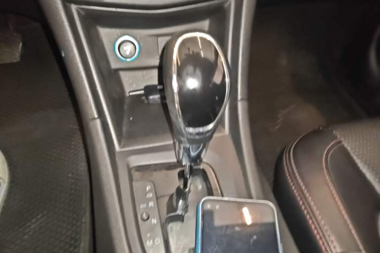 Used Chery Arrizo 5 2016 1.5L CVT Trendsetting Edition Gear Lever