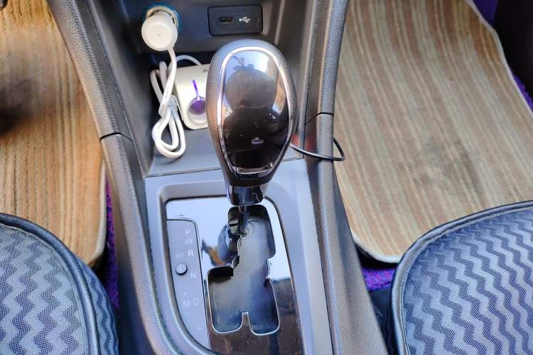 Used Chery Arrizo 5 2016 1.5L CVT Lingrui Edition Gear Lever