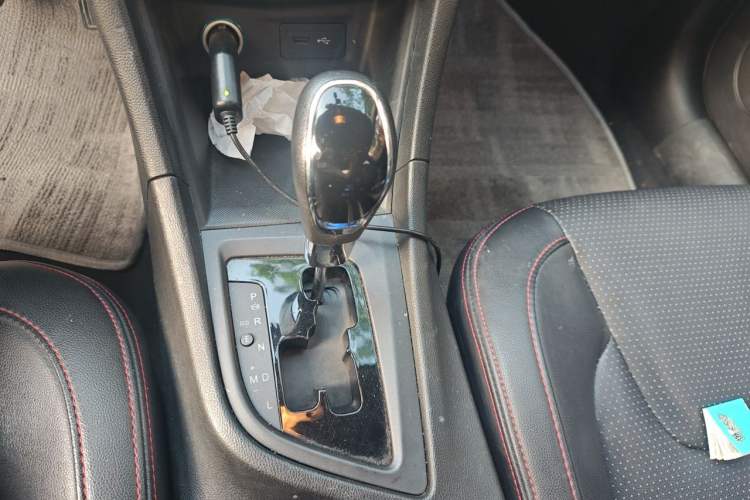 Used Chery Arrizo 5 2016 1.5L CVT Lingrui Edition Gear Lever