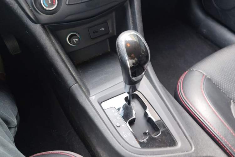 Used Chery Arrizo 5 2016 1.5L CVT Lingrui Edition Gear Lever