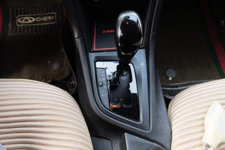 Used Chery Arrizo 5 2016 1.5L CVT Trendsetting Edition Gear Lever