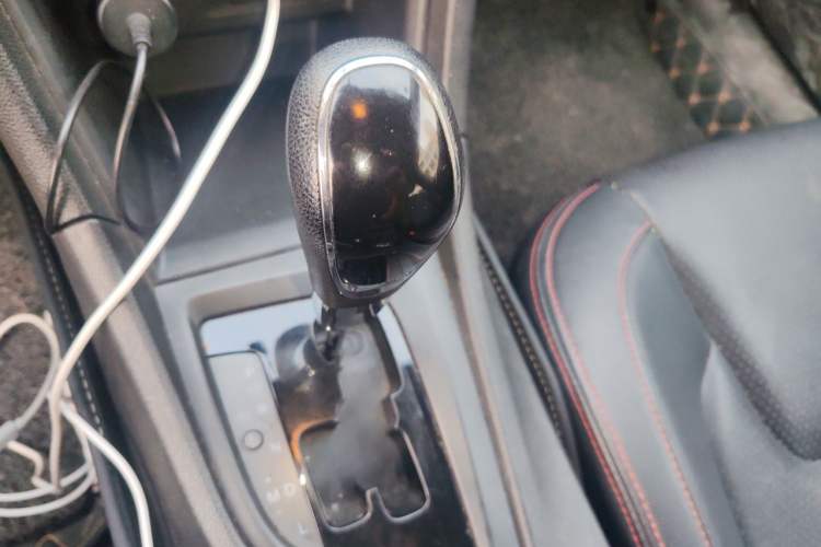 Used Chery Arrizo 5 2016 1.5L CVT Lingrui Edition Gear Lever