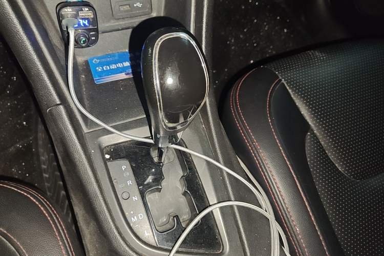 Used Chery Arrizo 5 2016 1.5L CVT Trendsetting Edition Gear Lever
