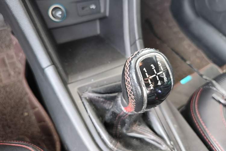 Used Chery Arrizo 5 2016 1.5L Manual Lingchao Edition Gear Lever