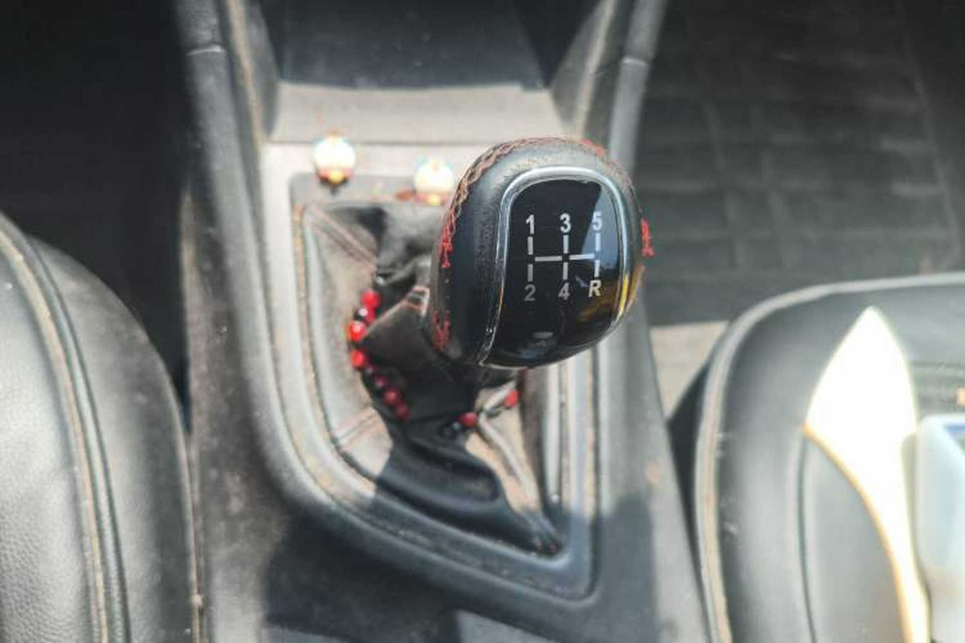 Used Chery Arrizo 5 2016 1.5L Manual Lingrui Edition Gear Lever
