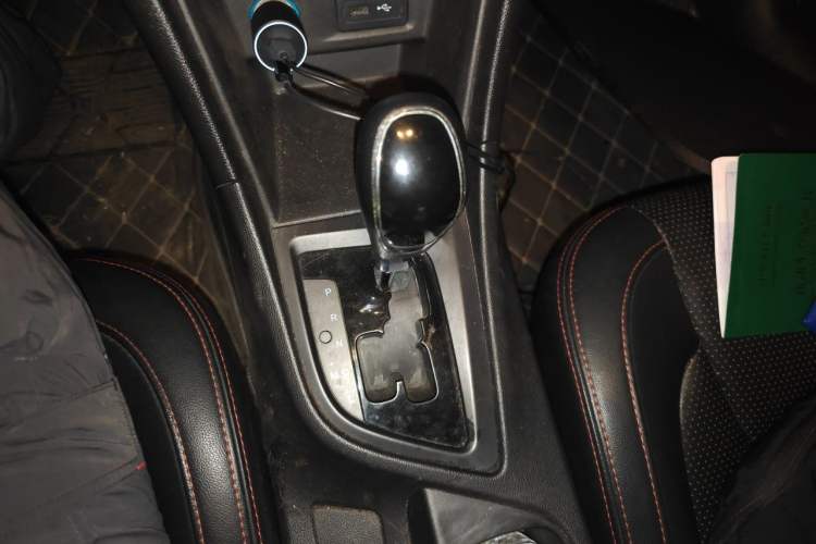 Used Chery Arrizo 5 2016 1.5L CVT Trendsetting Edition Gear Lever