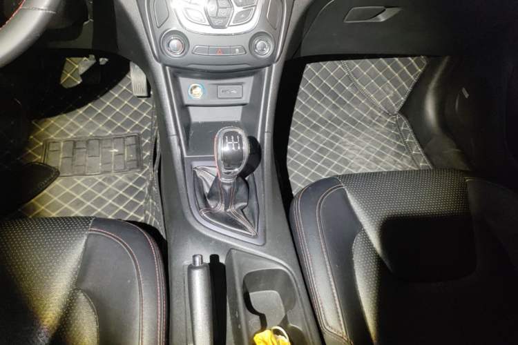 Used Chery Arrizo 5 2016 1.5L Manual Lingchao Edition Gear Lever