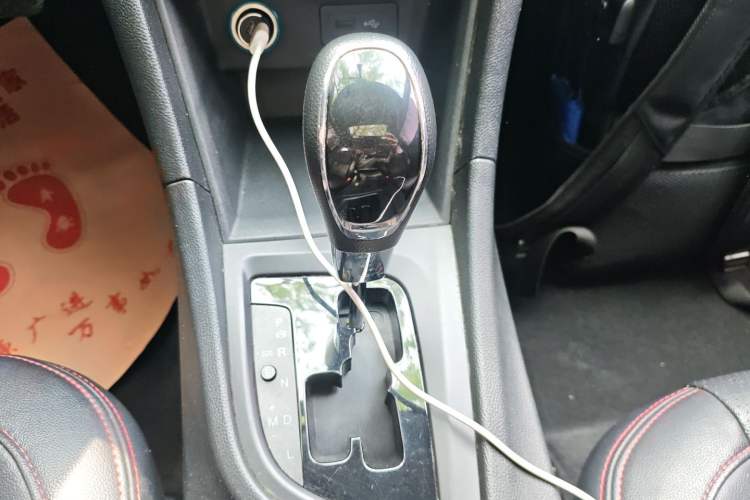 Used Chery Arrizo 5 2016 1.5L CVT Lingrui Edition Gear Lever