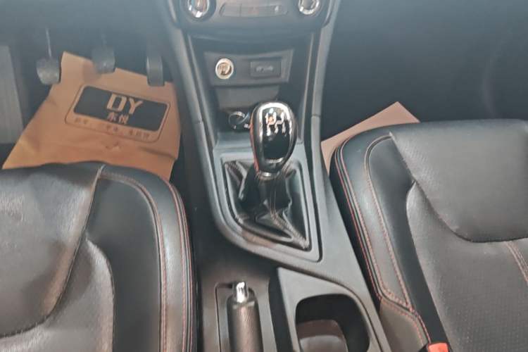 Used Chery Arrizo 5 2016 1.5L Manual Lingchao Edition Gear Lever