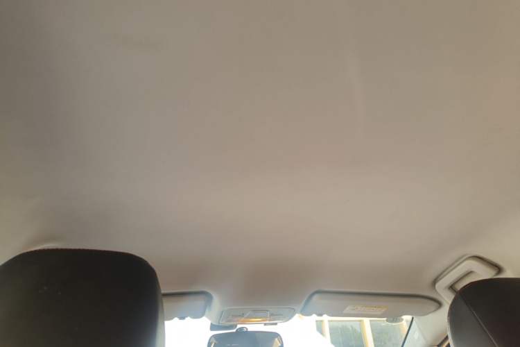 Used Chery Arrizo 5 2016 1.5L CVT Trendsetting Edition Headliner