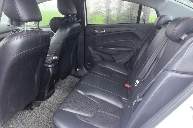 Used Chery Arrizo 5 2016 1.5L CVT Trendsetting Edition Interior 1