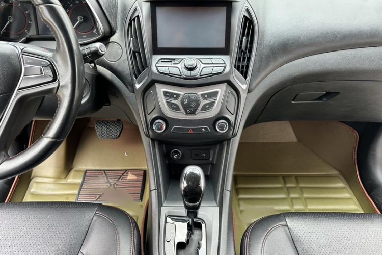 Used Chery Arrizo 5 2016 1.5L CVT Lingrui Edition Interior 4