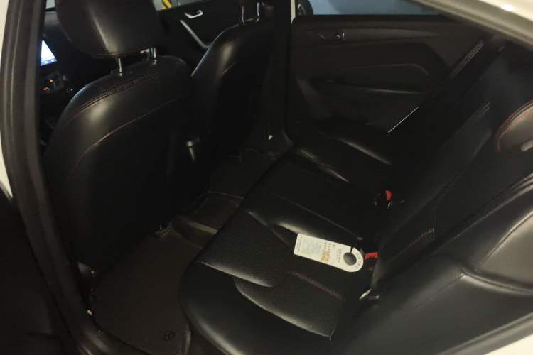 Used Chery Arrizo 5 2016 1.5L CVT Trendsetting Edition Interior 4