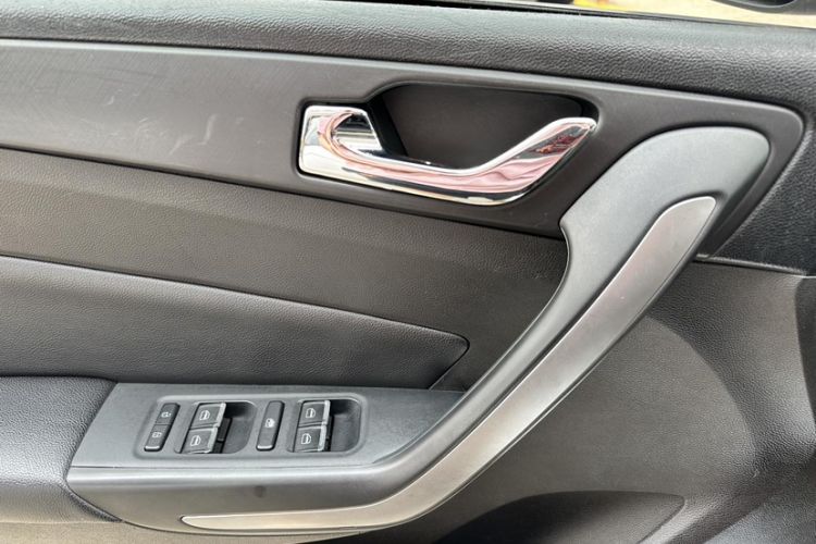 Used Chery Arrizo 5 2016 1.5L CVT Lingrui Edition Interior 5