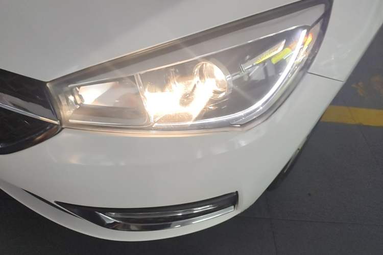 Used Chery Arrizo 5 2016 1.5L CVT Luxury Edition Left Front Headlight