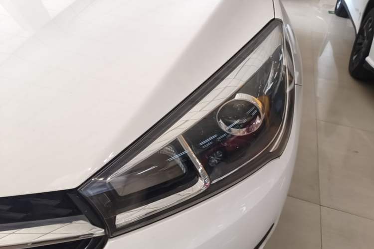 Used Chery Arrizo 5 2016 1.5L CVT Trendsetting Edition Left Front Headlight