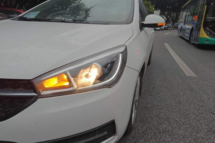 Used Chery Arrizo 5 2016 1.5L CVT Lingrui Edition Left Front Headlight