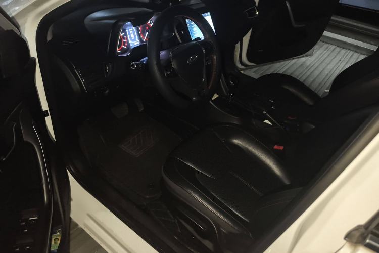 Used Chery Arrizo 5 2016 1.5L CVT Trendsetting Edition Left Front Seat