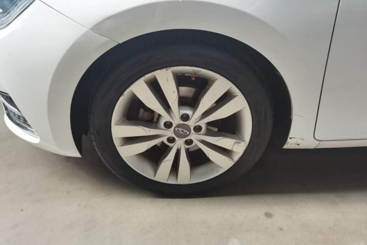 Used Chery Arrizo 5 2016 1.5L CVT Lingrui Edition Left Front Wheel Hub