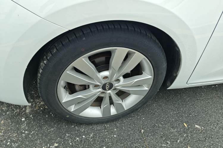 Used Chery Arrizo 5 2016 1.5L Manual Lingrui Edition Left Front Wheel Hub