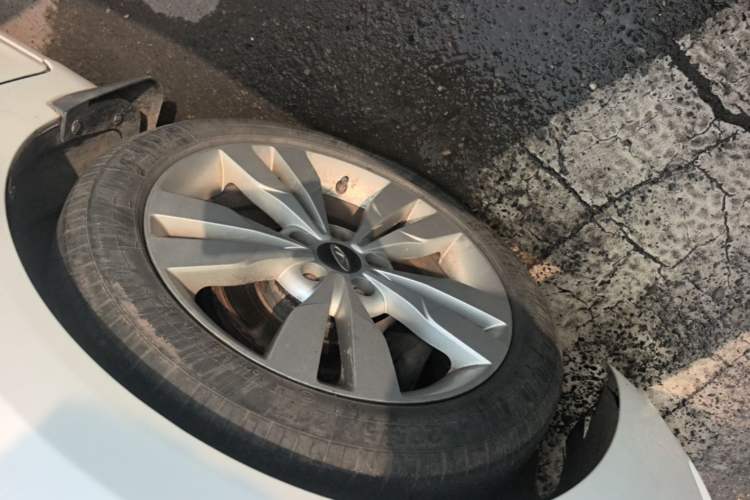 Used Chery Arrizo 5 2016 1.5L Manual Lingchao Edition Left Front Wheel Hub