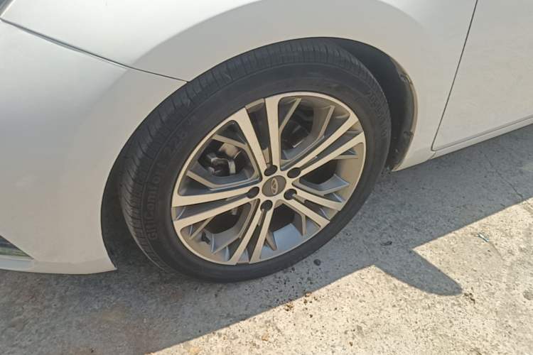 Used Chery Arrizo 5 2016 1.5L CVT Luxury Edition Left Front Wheel Hub