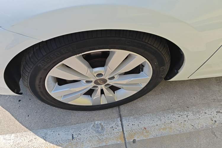 Used Chery Arrizo 5 2016 1.5L Manual Lingchao Edition Left Front Wheel Hub