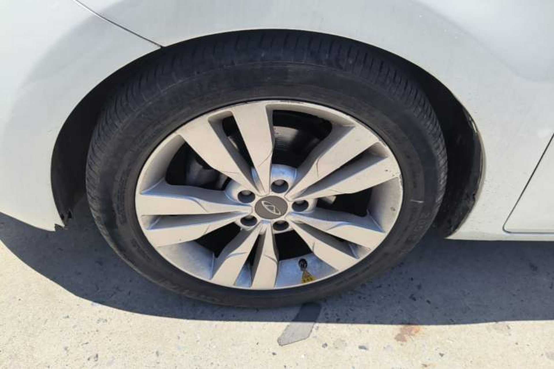 Used Chery Arrizo 5 2016 1.5L CVT Lingrui Edition Left Front Wheel Hub