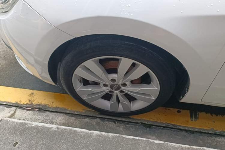 Used Chery Arrizo 5 2016 1.5L Manual Lingrui Edition Left Front Wheel Hub
