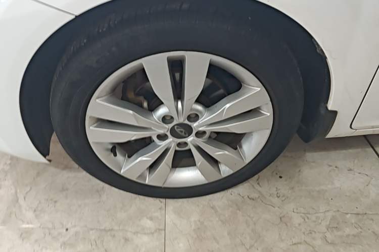 Used Chery Arrizo 5 2016 1.5L Manual Lingchao Edition Left Front Wheel Hub