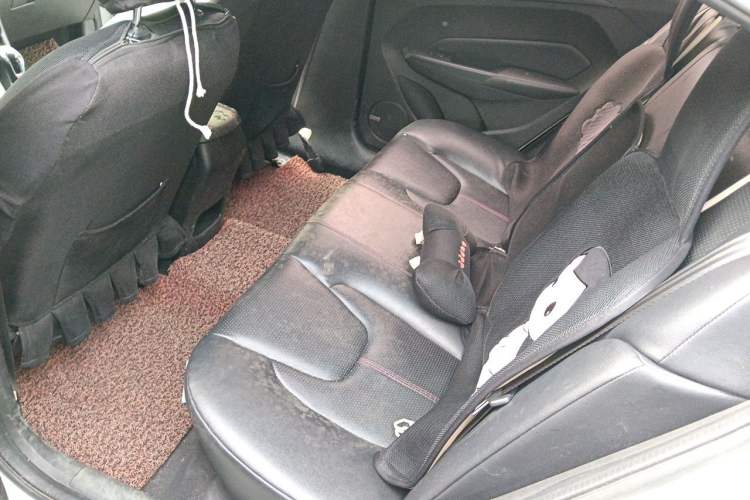 Used Chery Arrizo 5 2016 1.5L CVT Trendsetting Edition Left Rear Seat
