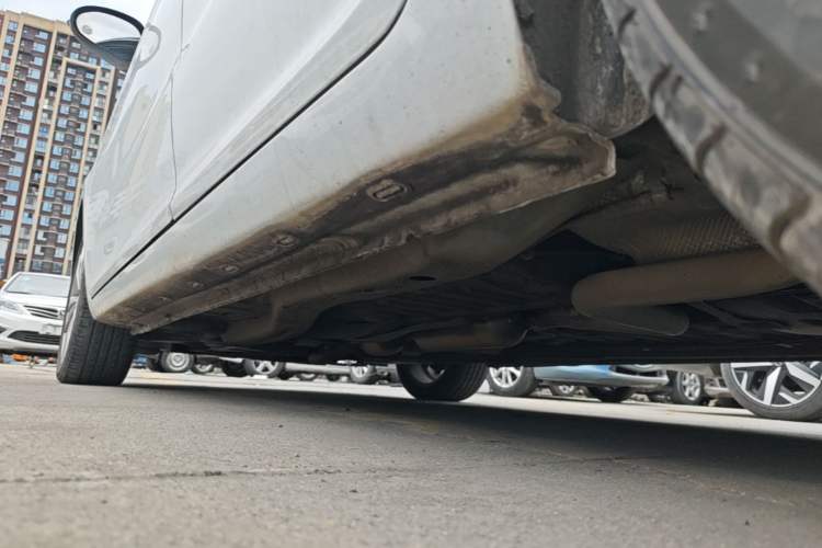 Used Chery Arrizo 5 2016 1.5L Manual Lingrui Edition Left Side Sill