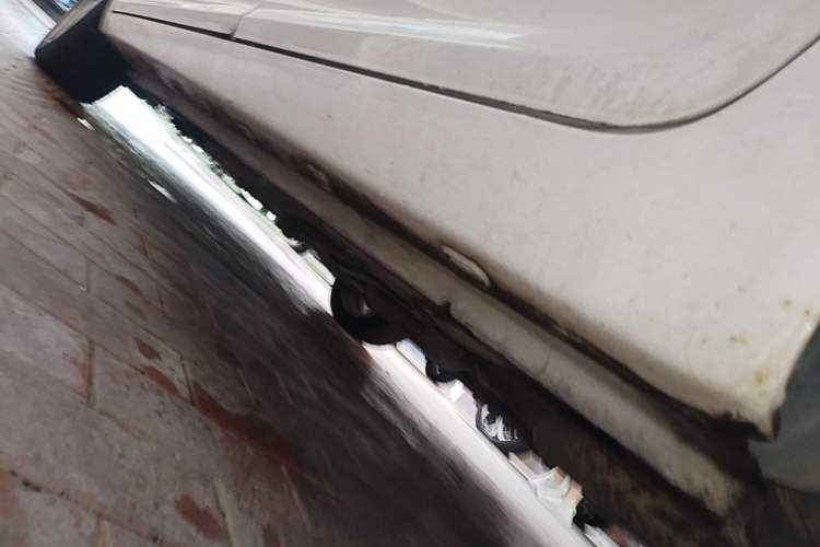 Used Chery Arrizo 5 2016 1.5L CVT Trendsetting Edition Left Side Sill