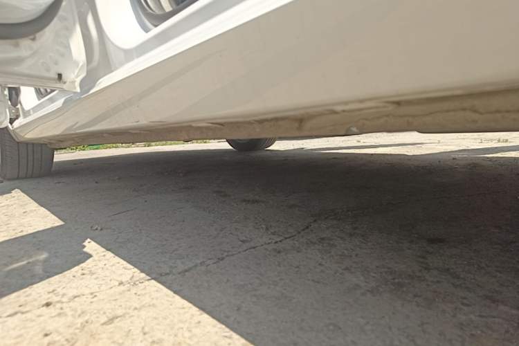 Used Chery Arrizo 5 2016 1.5L CVT Luxury Edition Left Side Sill