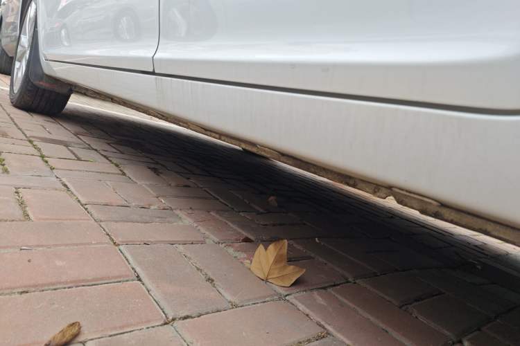 Used Chery Arrizo 5 2016 1.5L Manual Lingrui Edition Left Side Sill