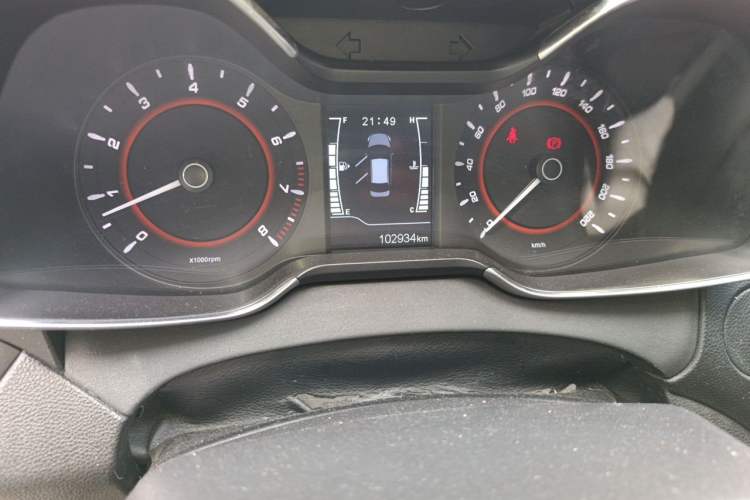 Used Chery Arrizo 5 2016 1.5L Manual Lingchao Edition Odometer Close Up