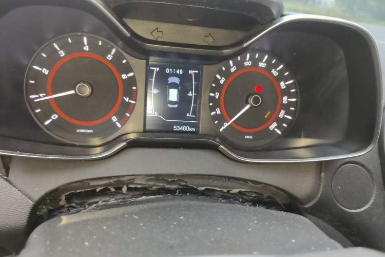 Used Chery Arrizo 5 2016 1.5L Manual Lingchao Edition Odometer Close Up