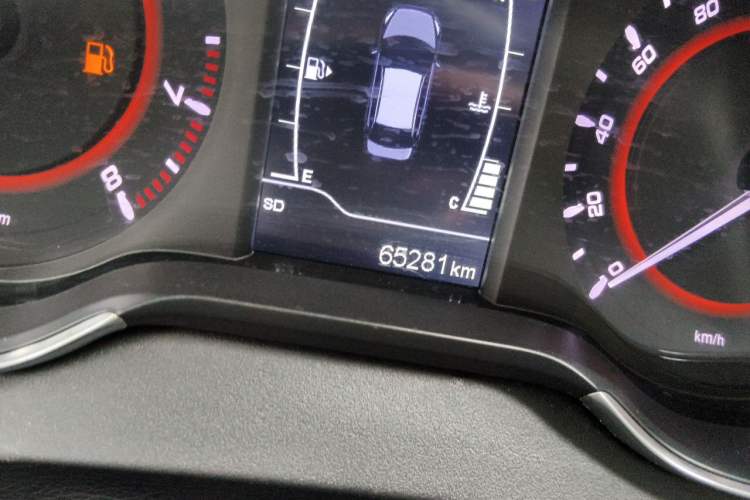 Used Chery Arrizo 5 2016 1.5L Manual Lingchao Edition Odometer Close Up