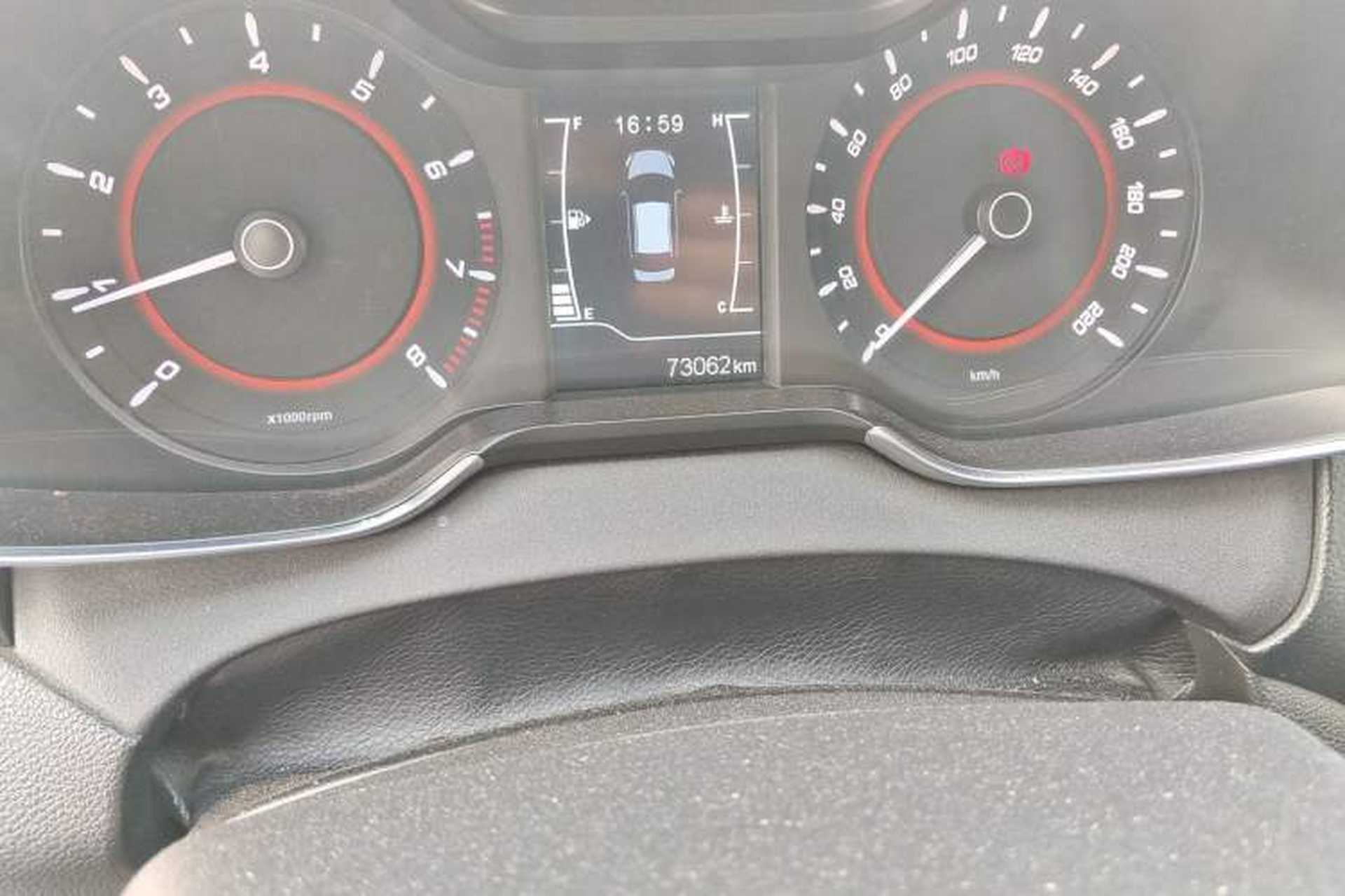 Used Chery Arrizo 5 2016 1.5L Manual Lingrui Edition Odometer Close Up
