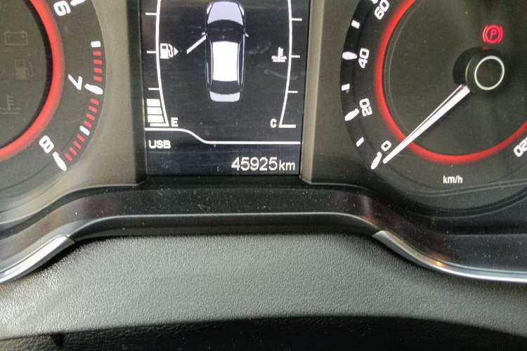 Used Chery Arrizo 5 2016 1.5L Manual Lingrui Edition Odometer Close Up