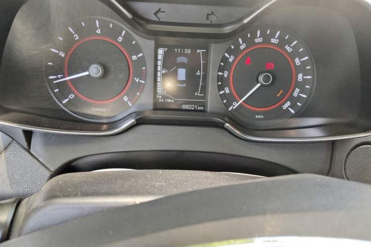 Used Chery Arrizo 5 2016 1.5L Manual Lingrui Edition Odometer Close Up