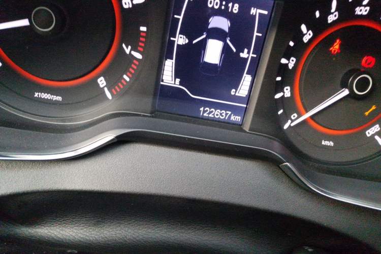 Used Chery Arrizo 5 2016 1.5L Manual Lingchao Edition Odometer Close Up