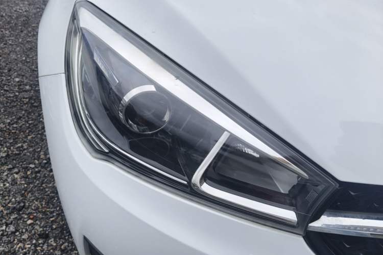 Used Chery Arrizo 5 2016 1.5L CVT Lingrui Edition Right Front Headlight