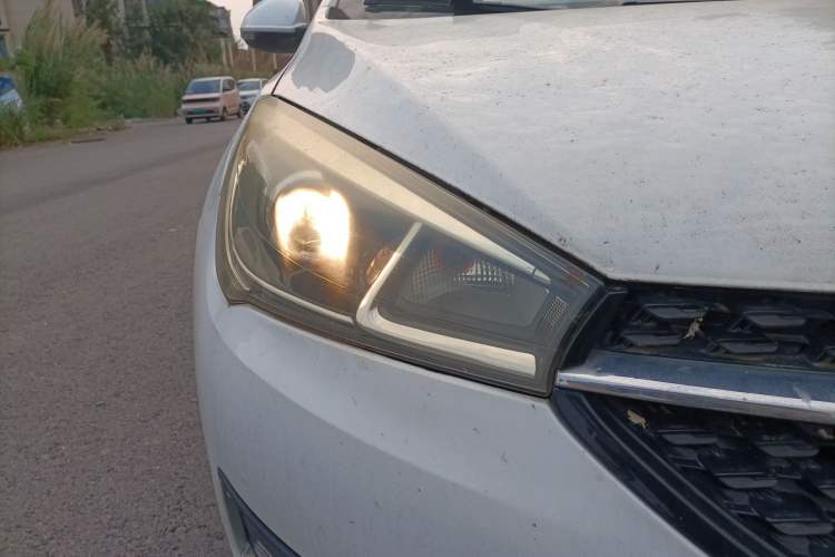 Used Chery Arrizo 5 2016 1.5L Manual Lingchao Edition Right Front Headlight