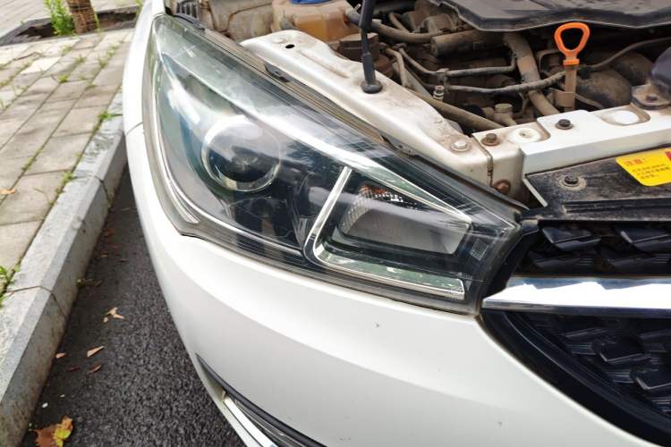 Used Chery Arrizo 5 2016 1.5L CVT Luxury Edition Right Front Headlight