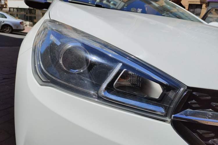 Used Chery Arrizo 5 2016 1.5L CVT Lingrui Edition Right Front Headlight