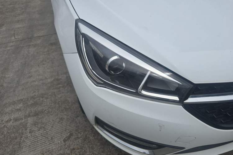 Used Chery Arrizo 5 2016 1.5L CVT Trendsetting Edition Right Front Headlight